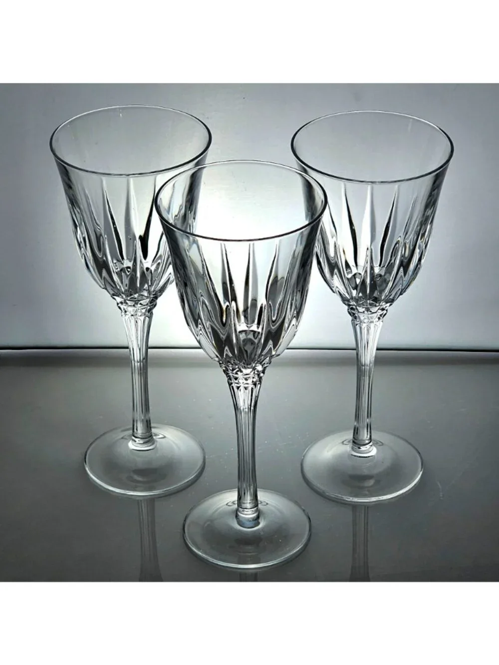 3 Cristal d'Arques Castel Wine Glasses 8